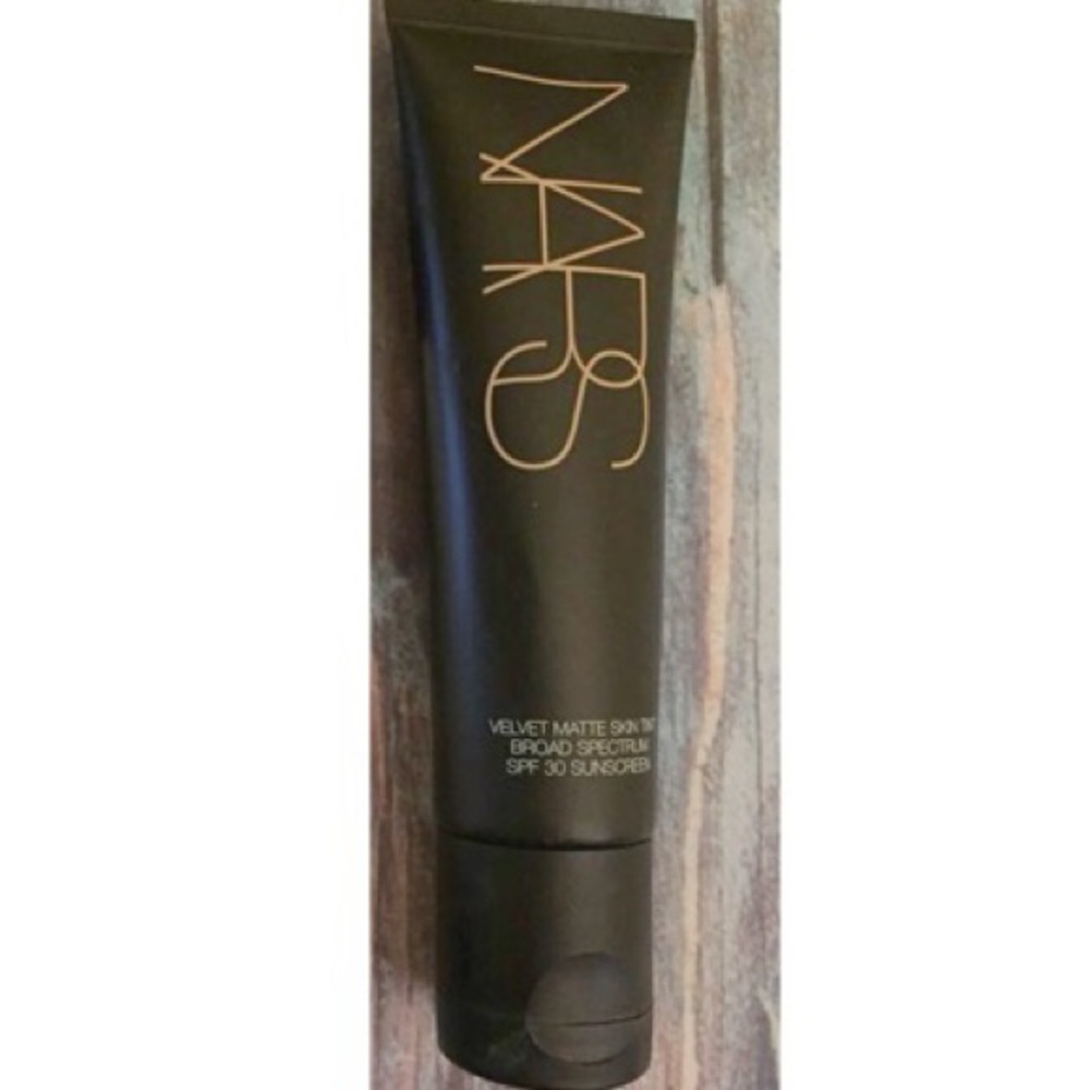 NARS Velvet Matte Foundation